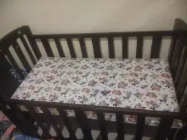 Keranjang bayi kayu
