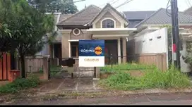 DIJUAL RUMAH SIAP HUNI RAPIH DI BUKIT GOLF RIVERSIDE RESIDENCE
