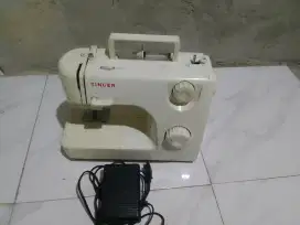 Mesin Jahit Singer 8280 portable