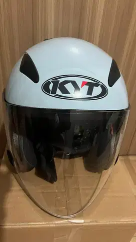 Helm HalfFace KYT Galaxy Flat R