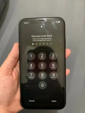 Dijual iPhone XR black 64GB