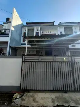 For rent rumah 2lt 3bedroom dkt raya muding kerobokan