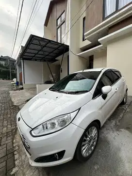 Jual Ford Fiesta 2013