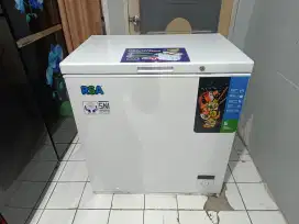Rsa frezeer box 200 liter like new
