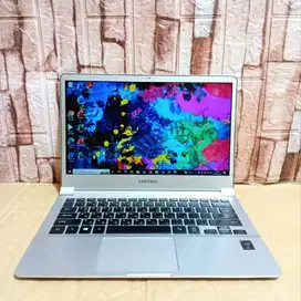Samsung 900X3K Core i7-5500U Ram 8gb SSD 256gb 837