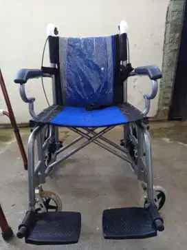 KURSI RODA DAN KRUK