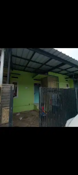 Dikontrakkan rumah untuk keluarga pertahun