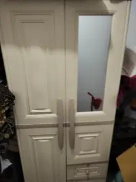Lemari plastik 2pintu