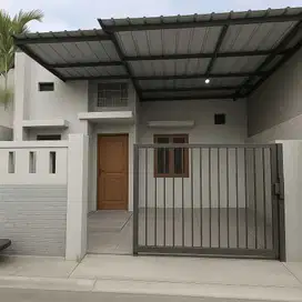 Di sewakan hp Timur  selatan Soto sawah
