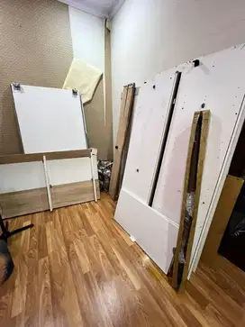 Kayu Bekas Lemari dan Headboard Kasur