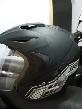 numpang lapak gan helm TGP double visor