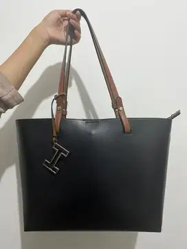 Hush Puppies Tas Mathie (Totebag)