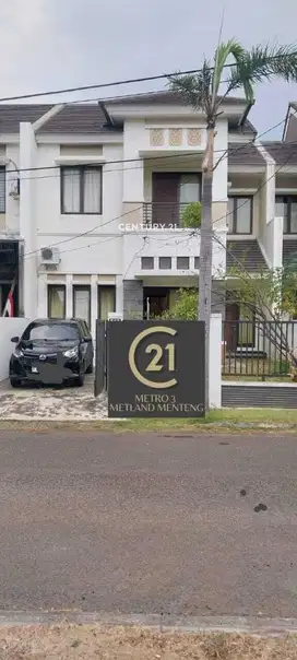 DiJual Rumah Bagus 2 Lantai di Cluster Aralia Harapan Indah Bekasi
