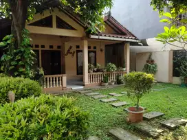 Dijual rumah hitung tanah saja pinggir jalan inpres Raya Condet jaktim