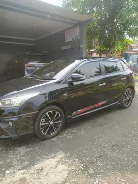 TOYOTA YARIS TRD SPORTIVO 2017 AT BLACK (LOW KM❗️)