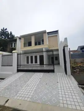 Dijual Rumah Megah Di Bintara Bekasi 2lt