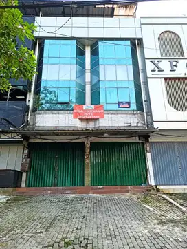 Disewakan Ruko Gandeng Di Tebet, Jln Utama