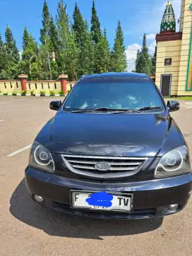 Kia Carens 2 M/T tahun 2005