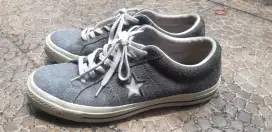 Sepatu Converse