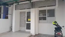 Disewakan pertahun rumah 1 lantai di Poris exclusive 3 kamar tidur