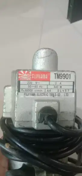 Trimmer Mesin Profil Kayu Fujiyama