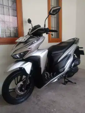 LOW KM! NEW VARIO 150 KEYLESS CBS ISS PAJAK BARU BAYAR ORI KAYA BARU!!