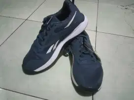 SEPATU Reebok Training Nanoflex TR 2