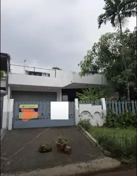 Dijual Rumah mewah Pondok Indah 2 lt Shm utara lt 606 m2 lb 395 m2  ne