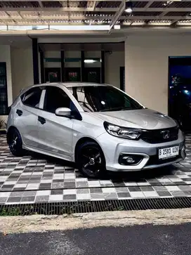 Honda Brio E 1.2 AT Matic 2023 Low KM Tangan Pertama dari Baru