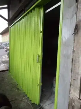 Jasa perbaikan rolling door folding gate bambu apus