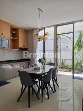 Rumah Zimbali Costa Surabaya Murah SAM.YA5360
