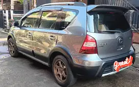 Nissan Livina 2010 Bensin