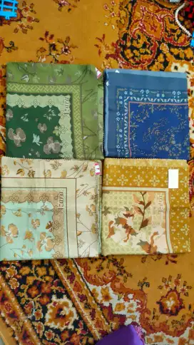 Kerudung persegi 4