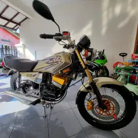 Yamaha rx king 2002 gold