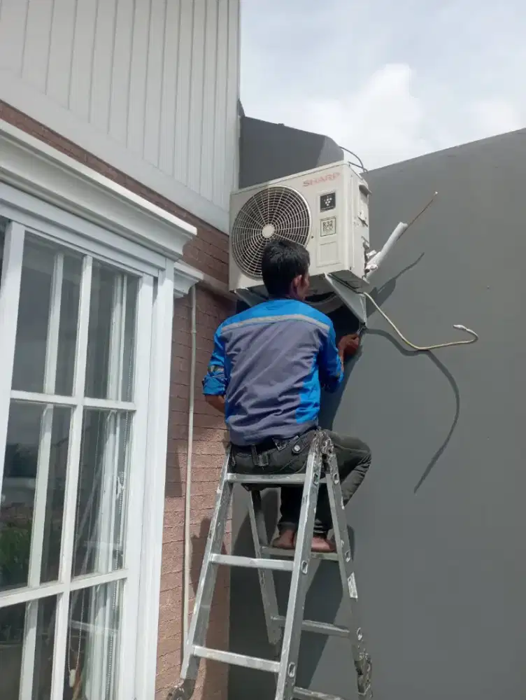 Jasa Cuci Ac, Jasa service Ac, Jasa pasang Ac, Jasa Bongkar pasang Ac