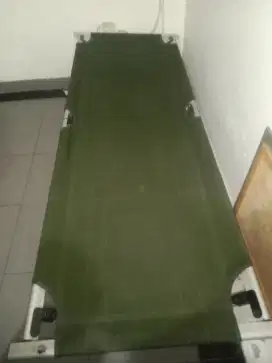 Tempat tidur lapangan tempat tidur lipat Jatah TNI