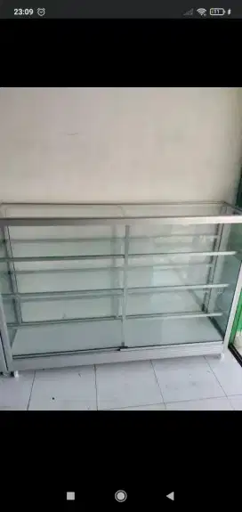 Etalase toko UK 1 5 x 1 meter jual butuh 800 rb saja