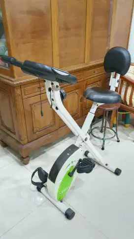 Sepeda statis shaga / alat gym fitness olahraga olah raga bekas second