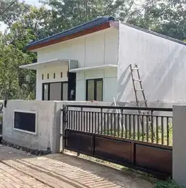 Rumah siap huni view gunung di pakintelan gunung pati semarang