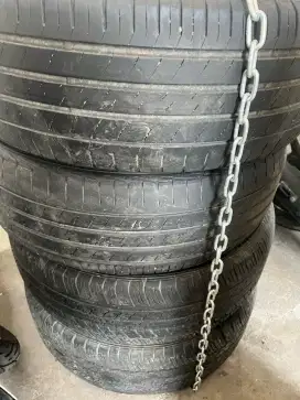Ban luar 235/50/R18 ex CRV Xtrail