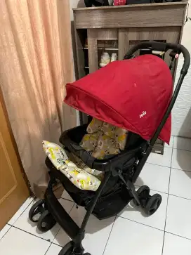 Stroller joie warna merah hitam