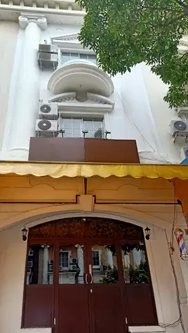 Rukan Ekslusif 5 Lt Hadap Dalam Di Bgm Pik 1 Jakut