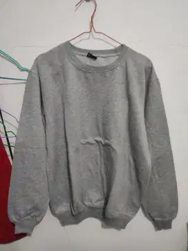Sweater Crewneck Abu abu