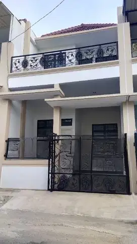 Dijual Rumah Strategis Bulevard Hijau Di Harapan Indah Kota Beka