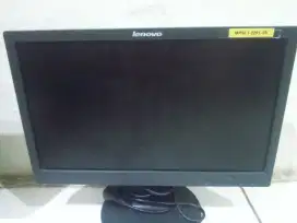 Monitor merk lenovo