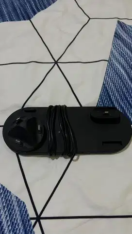 Wireless charger docking