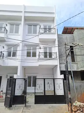 DIJUAL  RUMAH  MUARA KARANG