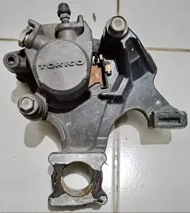 Kaliper Rem Belakang Tokico + Braketnya Copotan Moge Suzuki GSX-R600