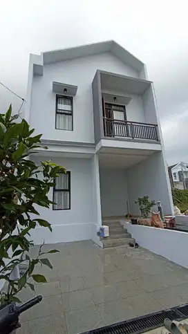 Rumah Nuansa villa hawa sejuk di bandung barat 700jt plus kolam renang