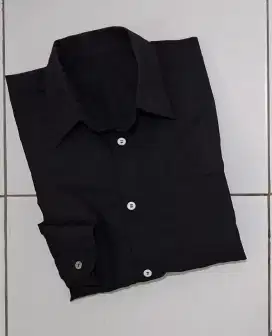 Kemeja Hitam Pria